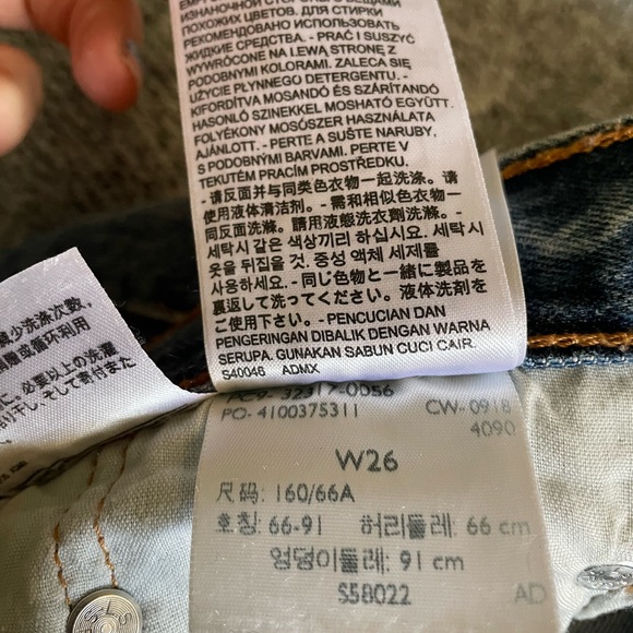 Levi’s 501 button fly denim shorts size 26 - Picture 4 of 4